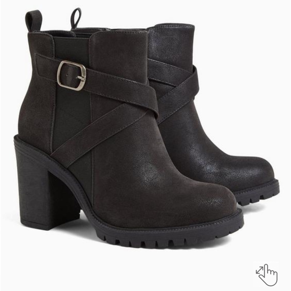 Black Criss Cross Wrap Lug Bootie (WW)